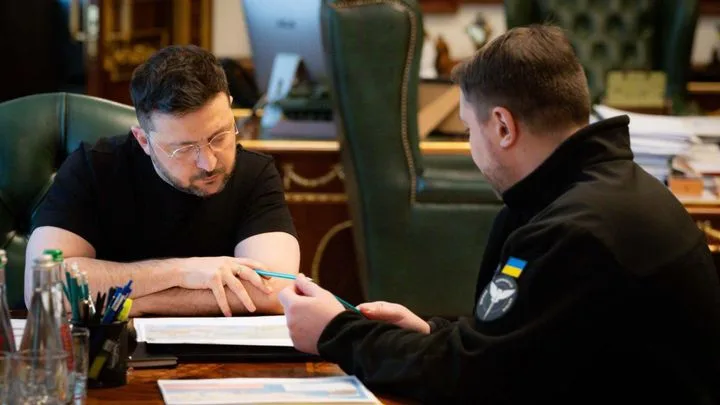 Репутация висит на трёх нитках: Арестович о колл-центрах и Зеленском