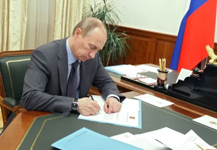 Путин подписал закон о прекращении действия договора СНГ: что это значит для миграционной политики