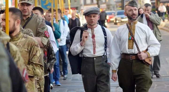 «Слоны» рухнут: почему Западная Украина рискует повторить судьбу востока?