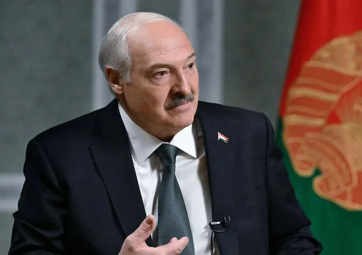 Лукашенко: «Поговорите с Путиным по-мужски» — Макрону предложили приехать в Минск