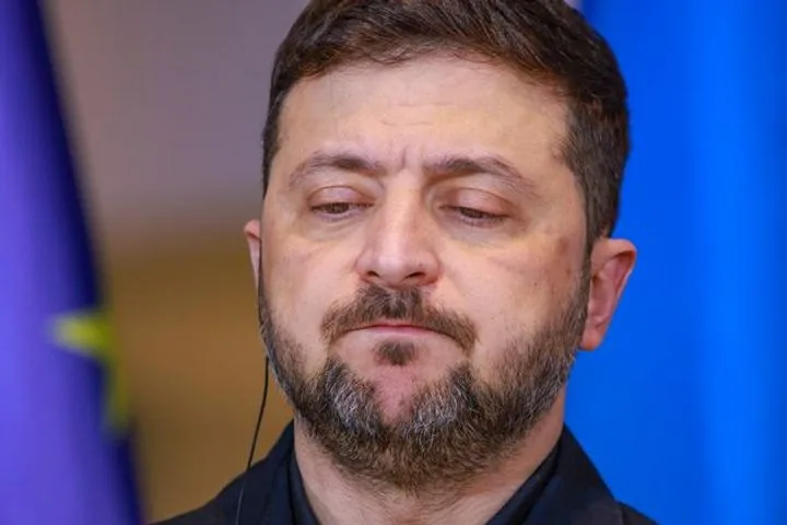 Прага готовит удар: Зеленского могут лишить главной награды Чехии