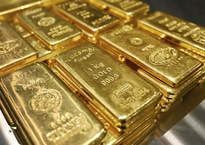 Мир охватила золотая лихорадка: кто скупает, а кто продает?
