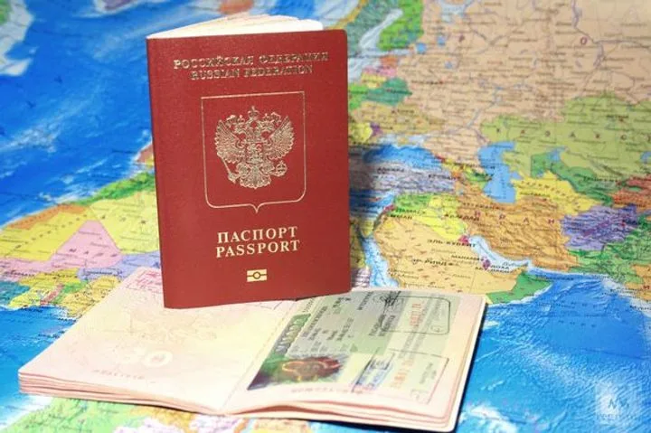 Европа "стреляет себе в ногу": занавес опускается, кто теряет больше?